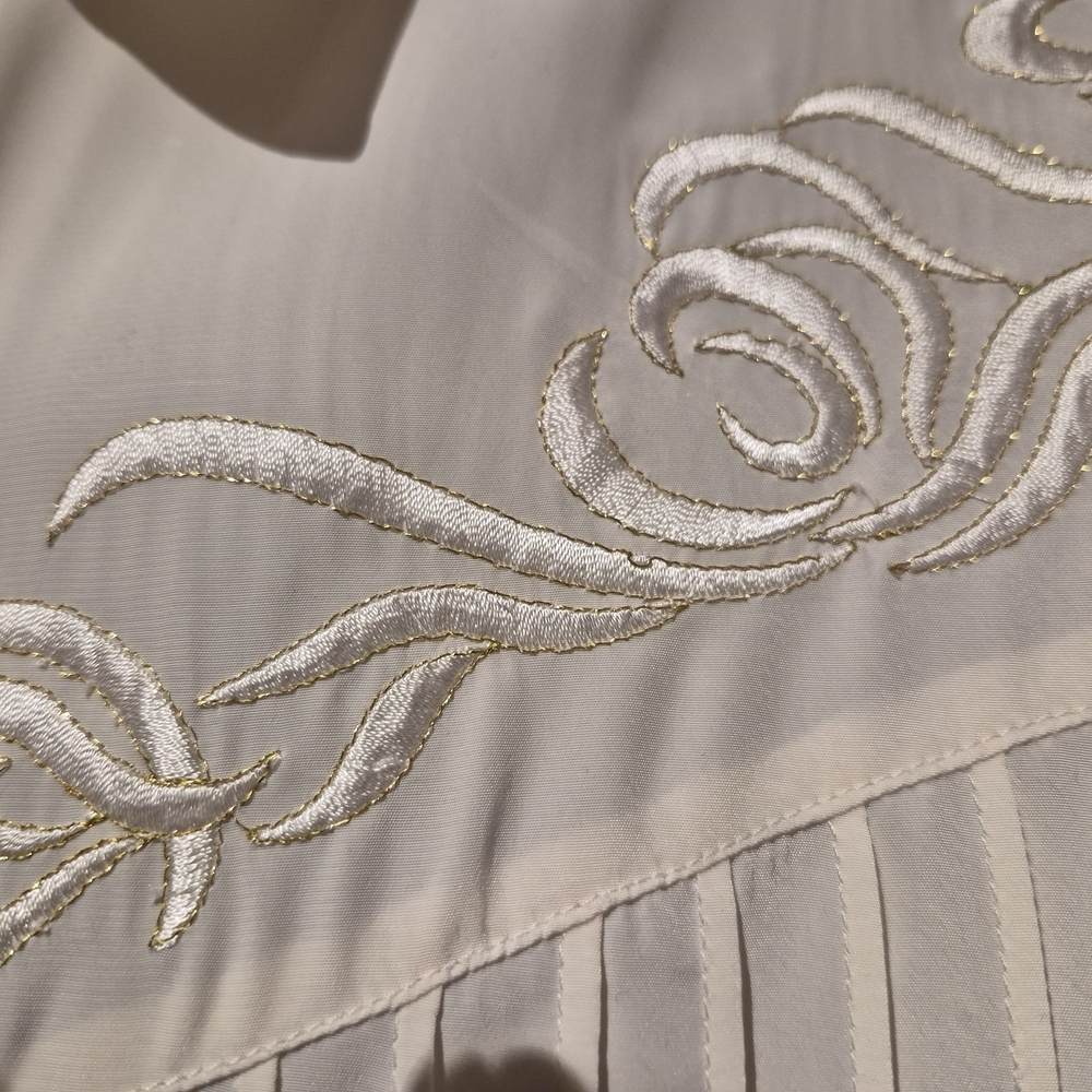 ZAMA Cream Button-Up Blouse - Picture 3 of 7